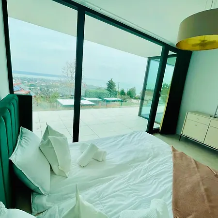 Kisfaludy Villa Balatonalmadi
