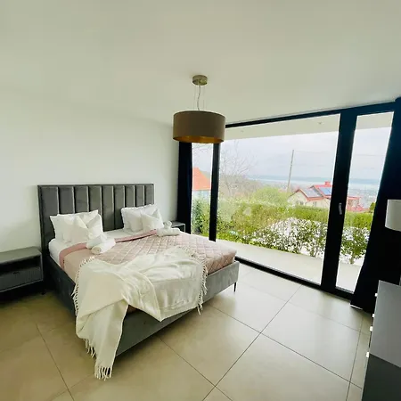 Willa Kisfaludy Balatonalmádi